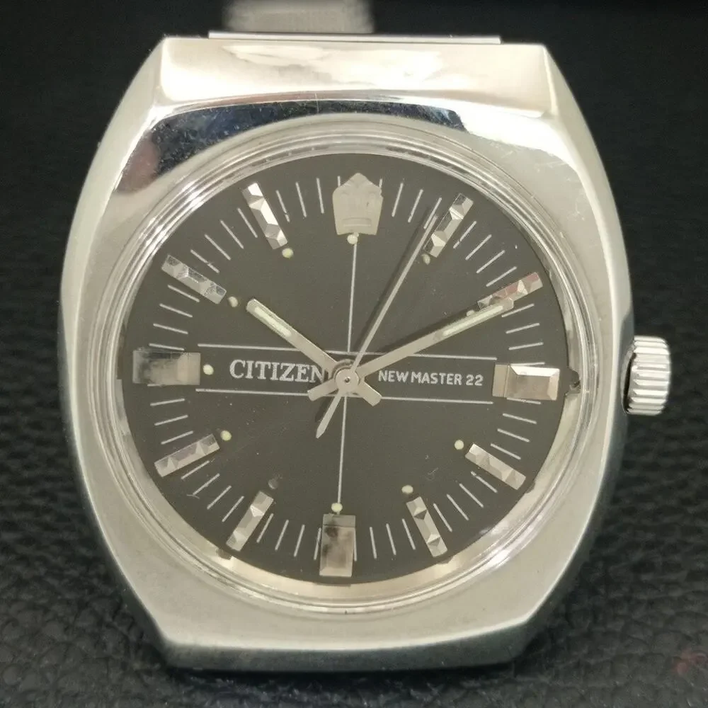 Vintage 1986 Citizen Manual Wound Mens Silver Watch & Black accents